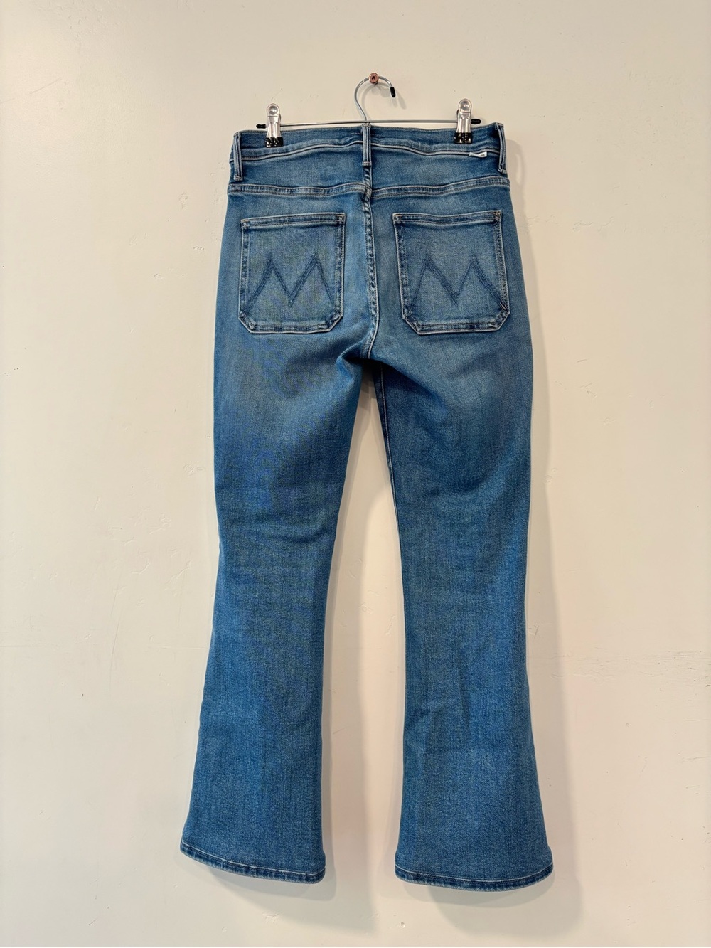 MOTHER The Patch Pocket Weekender Mid Rise Flare Jeans Poppin Wheelies Size 28 - Picture 4 of 7
